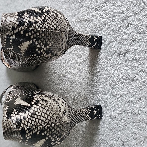 NEW Steve Madden Nathalia Snakeskin Pointed Toe Faux Suede Pump Size 8 - Picture 8 of 15